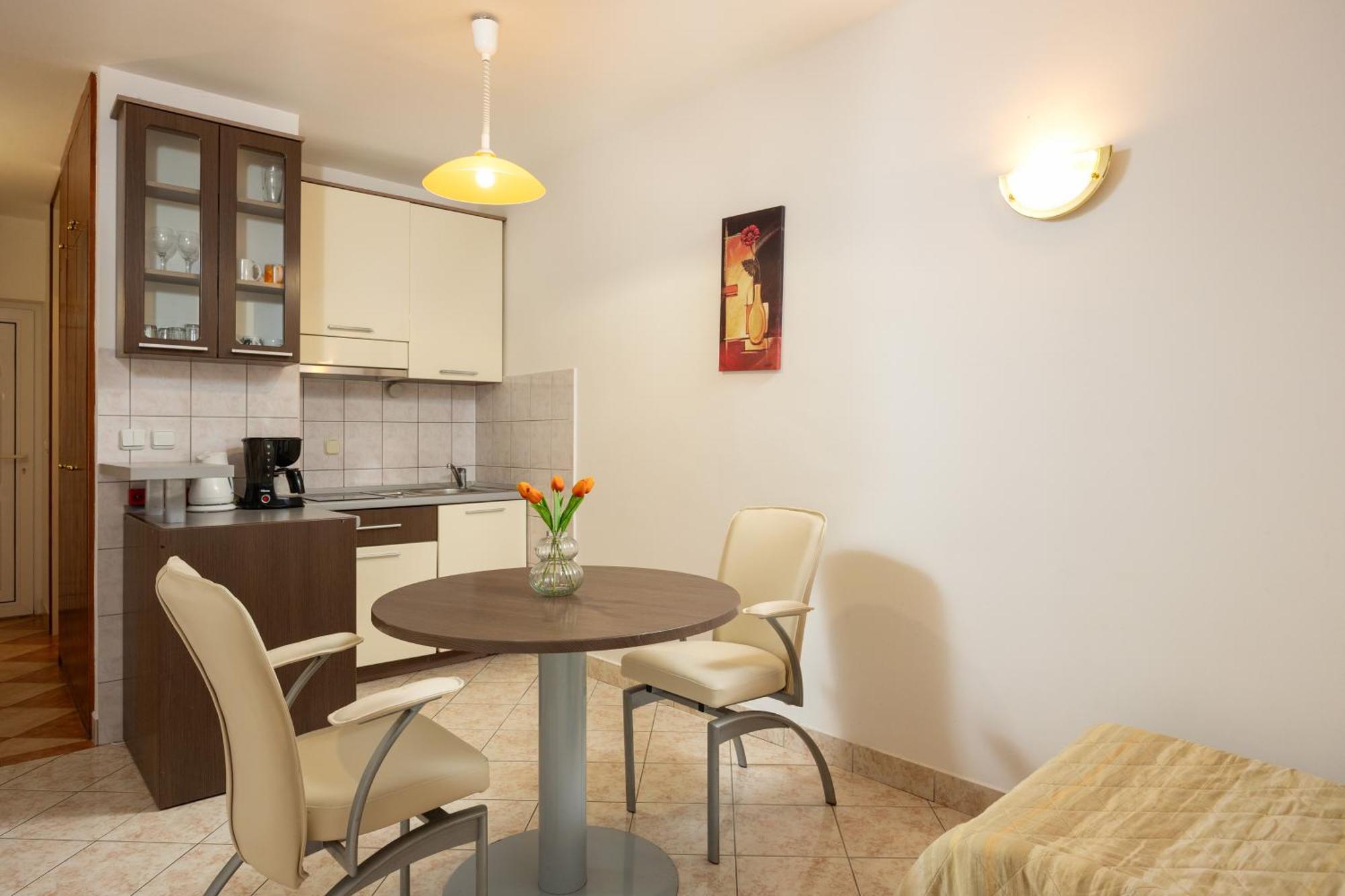 Premium Apartments - Lavica Beach โปดสตรานา ห้อง รูปภาพ